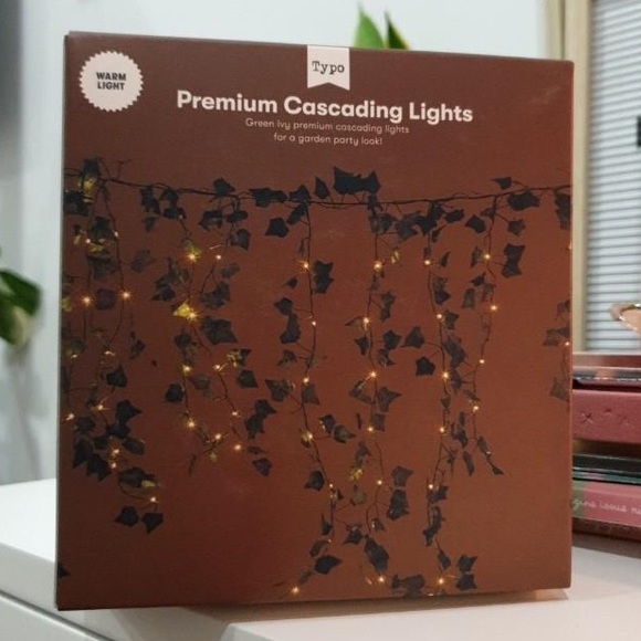 Cascading Ivy Lights String - Picture 3 of 7